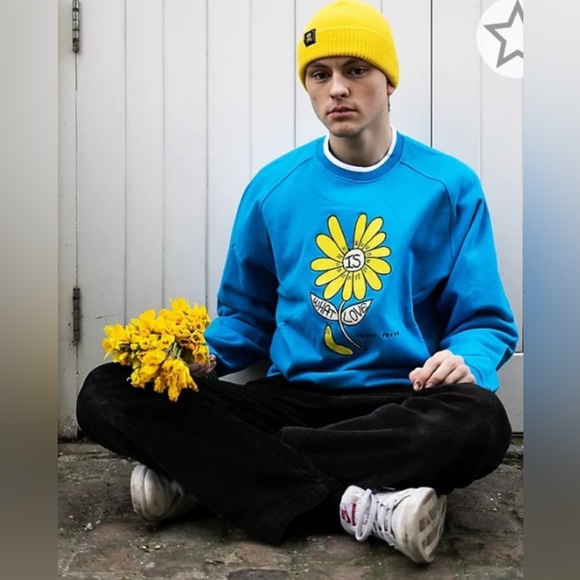 Teddy Fresh | men’s medium Love Flower Blue Raglan Crewneck Sweatshirt - Picture 2 of 7